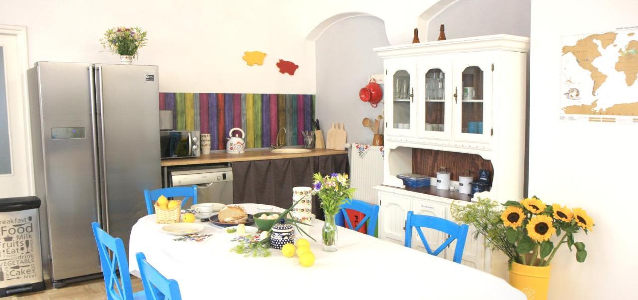 Folk Hostel *